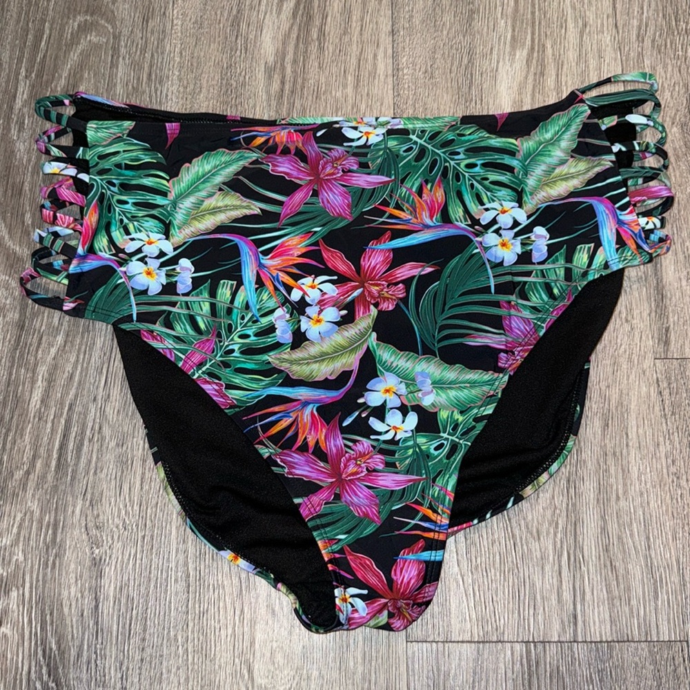 Colorful bikini bottom fashion to figure size 2plus new w/o tags